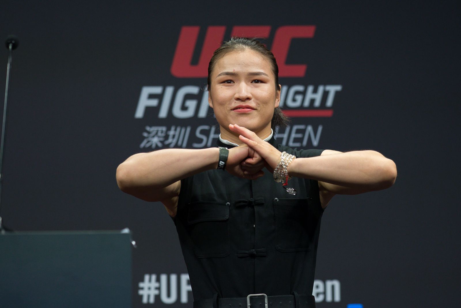 Первой чемпионке UFC из Китая Вейли Чжан одобрили американскую визу