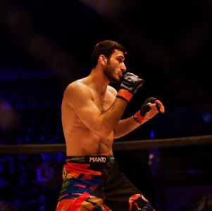 Бой Гасанова и Туменова возглавит юбилейный турнир ACA 200