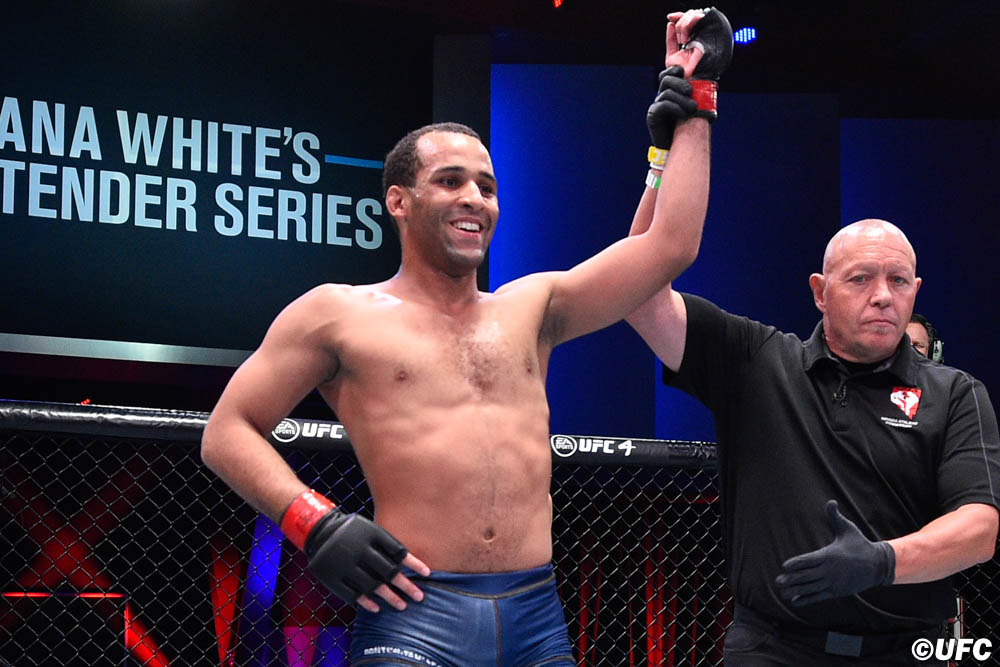 Результаты Dana White's Contender Series 27: Трое бойцов получили контракт с UFC
