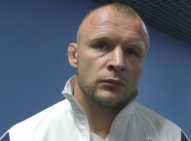 Шлеменко оценил шансы на победу Олейника в бою с Льюисом 2
