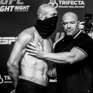 Результаты взвешивания участников турнира UFC 319