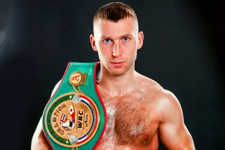 Андрей Сироткин завершил боксерскую карьеру