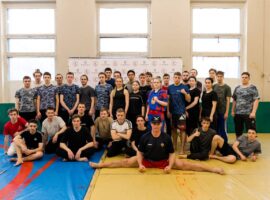 Федерация кикбоксинга России опубликовала видео с открытой тренировки в МАИ